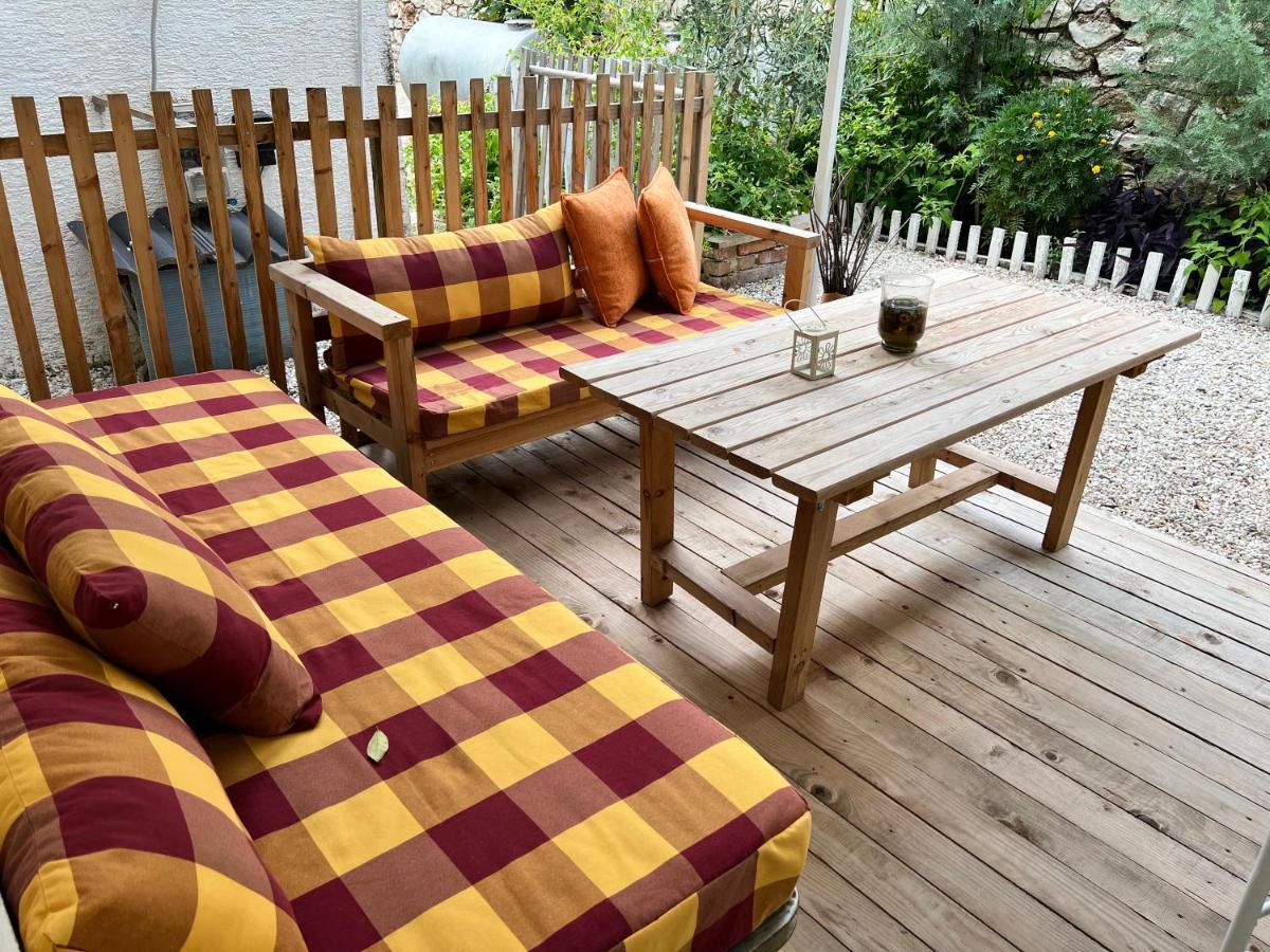 Ostria 2 Appartement Sarandë Buitenkant foto