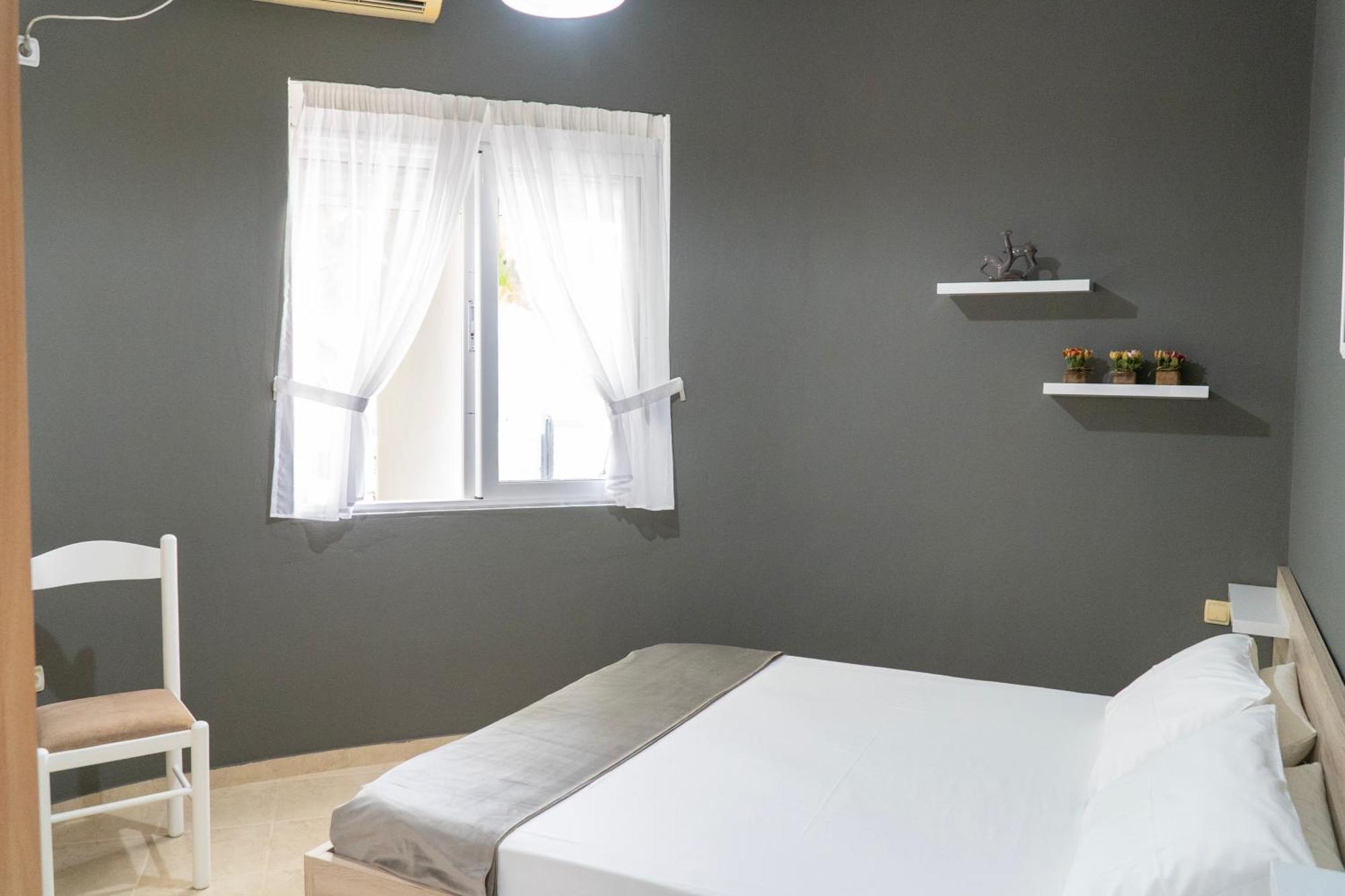 Ostria 2 Appartement Sarandë Buitenkant foto