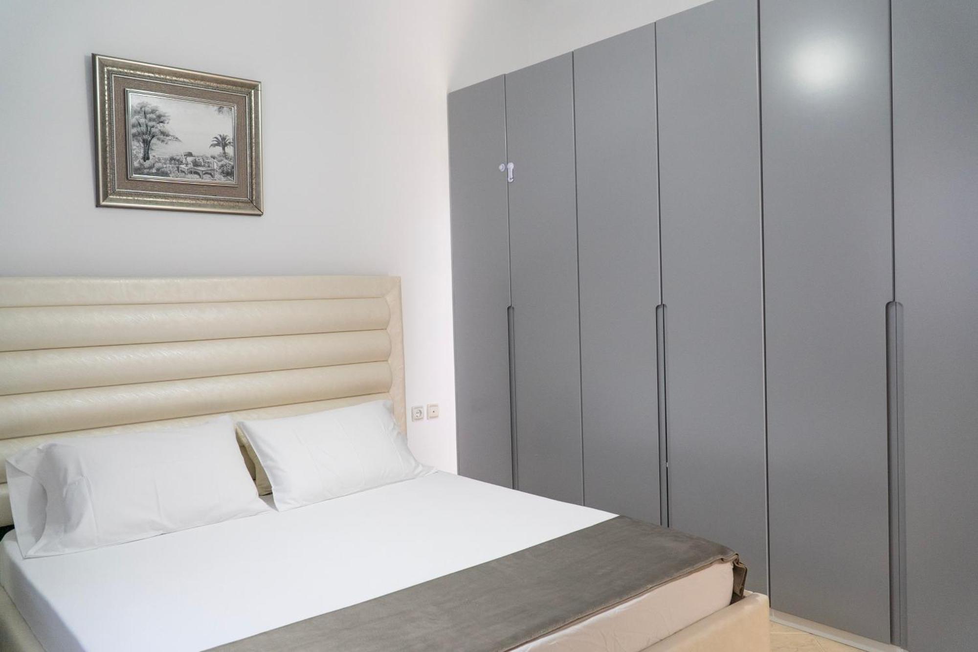 Ostria 2 Appartement Sarandë Buitenkant foto